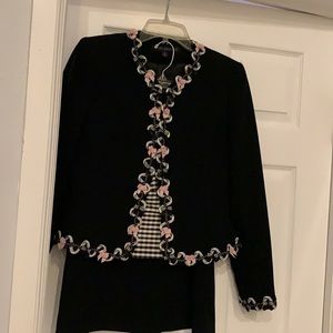 3 piece women’s suit, worn once